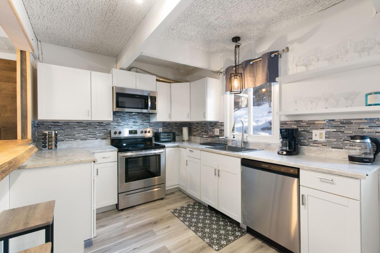 Vermont Getaway! Newly Renovated! Stratton Valley Экстерьер фото